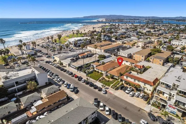 $2,795 | 5062 Santa Monica Avenue, Unit 5062 5, San Diego, CA 92107