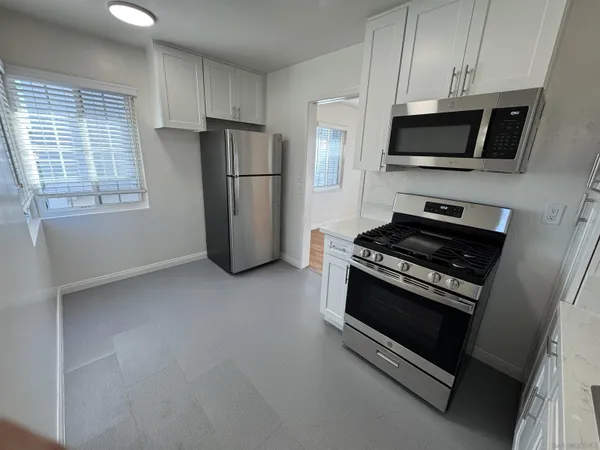 $2,795 | 5062 Santa Monica Avenue, Unit 5062 5, San Diego, CA 92107