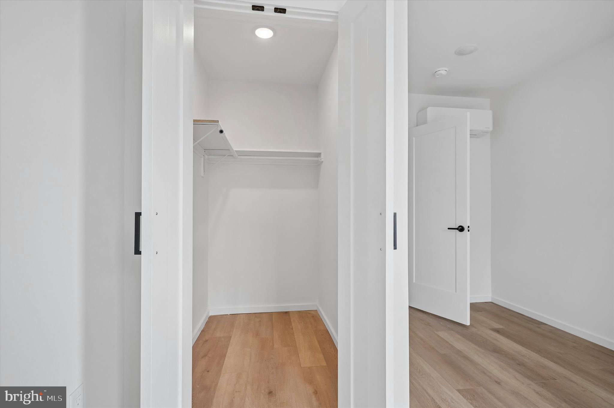 627 North 16th Street, Unit 302 Philadelphia, PA 19130 - Photo 11 of 12