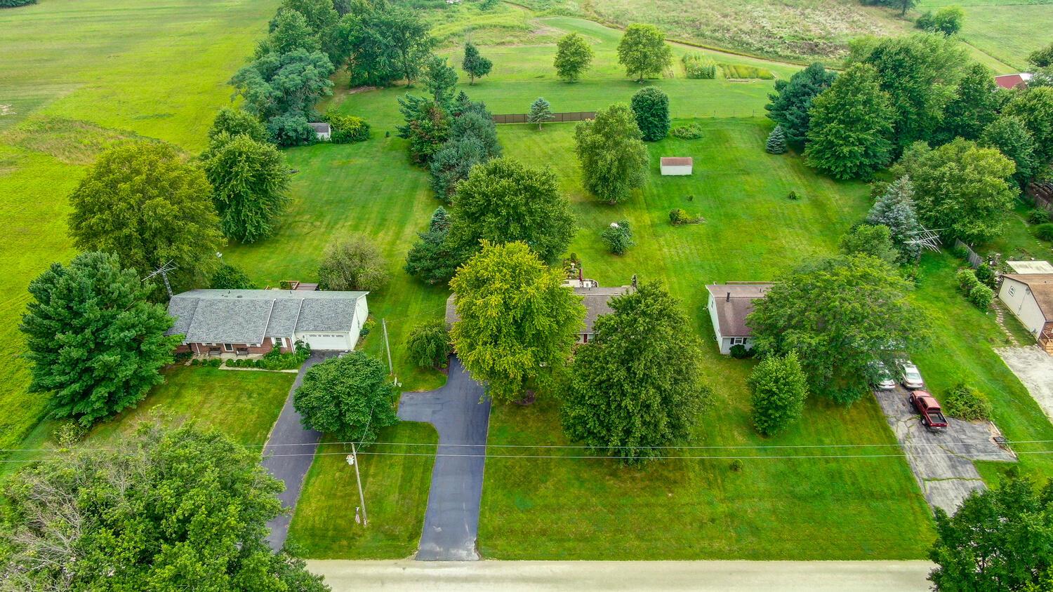 1817 Salem Road Marion, OH 43302 - Photo 2 of 44 50027631-052_web