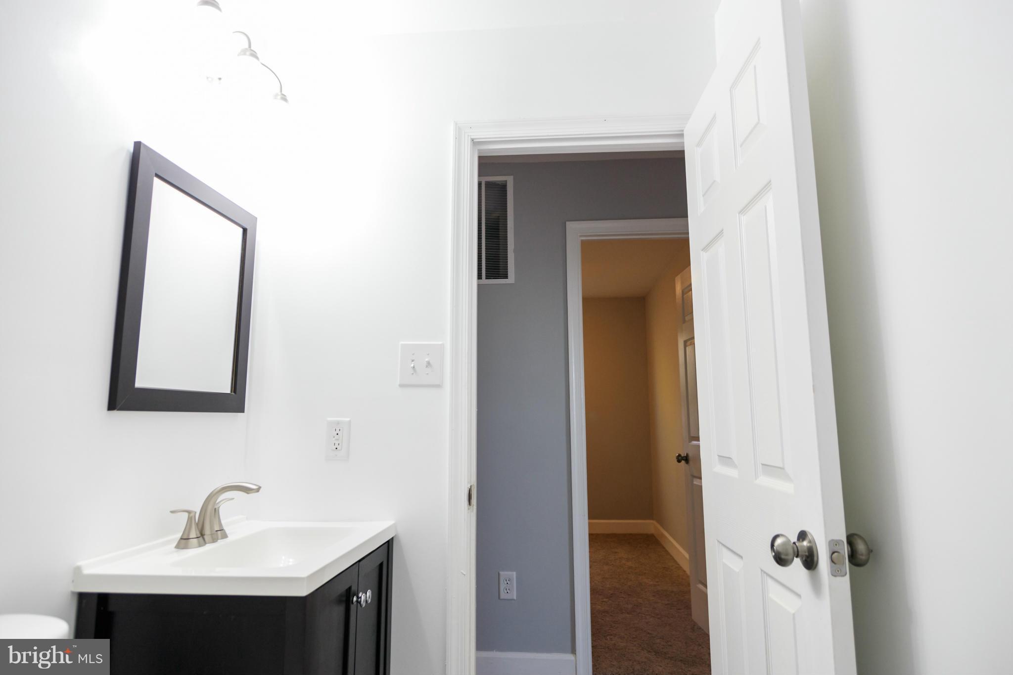 2805 Rona Road Baltimore, MD 21207 - Photo 11 of 27 Bath
