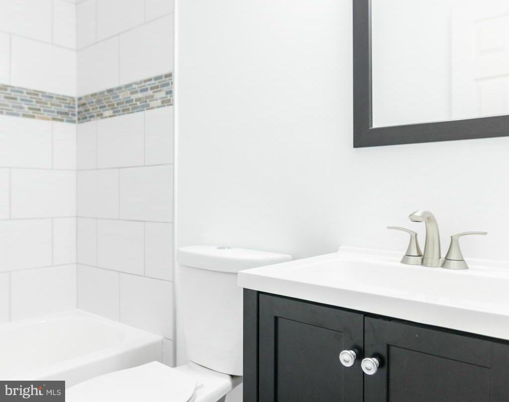 2805 Rona Road Baltimore, MD 21207 - Photo 12 of 27 Bath