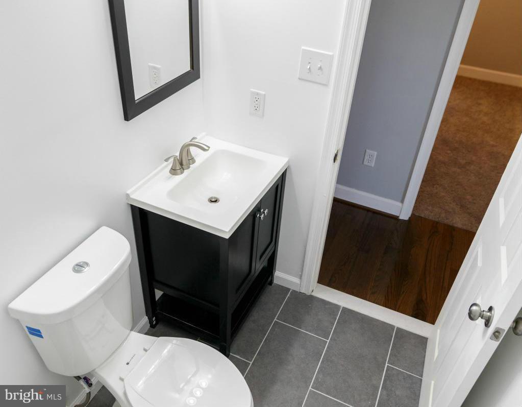 2805 Rona Road Baltimore, MD 21207 - Photo 13 of 27 Bath