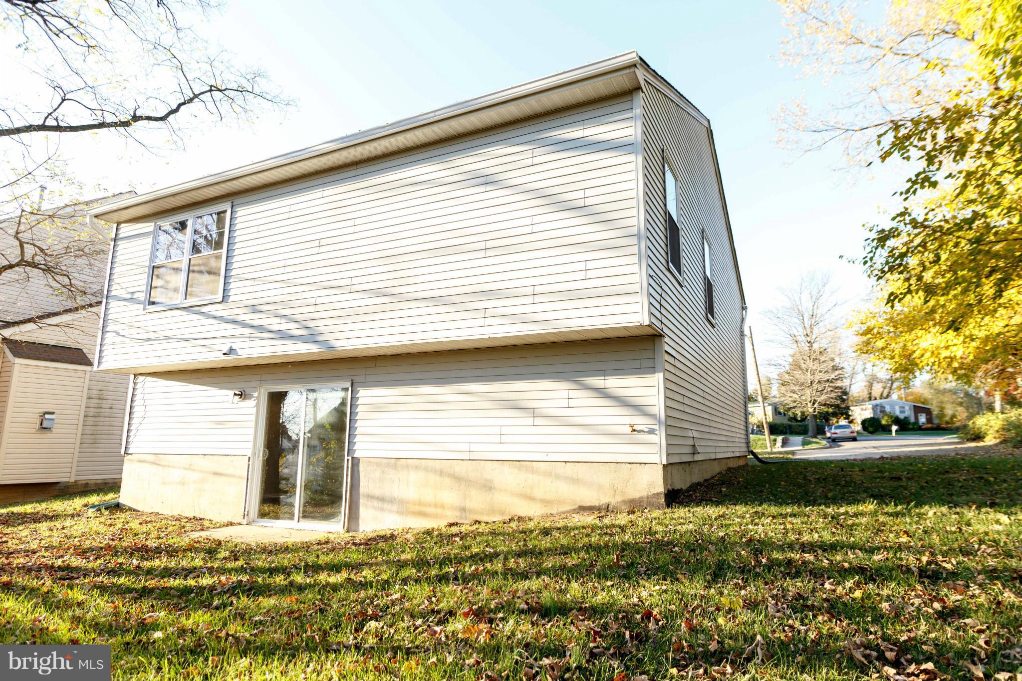 2805 Rona Road Baltimore, MD 21207 - Photo 26 of 27 Exterior (Rear)