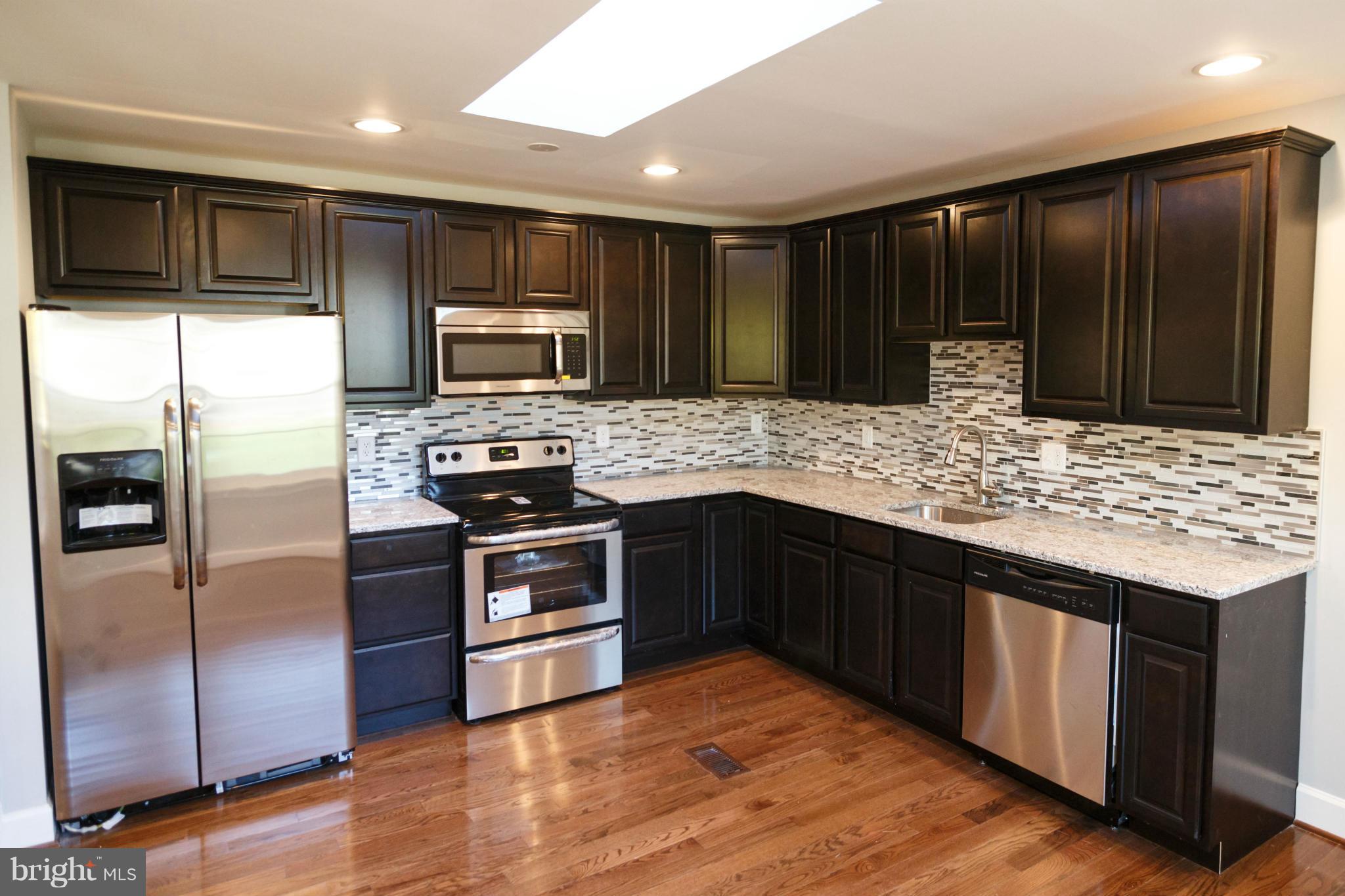 2805 Rona Road Baltimore, MD 21207 - Photo 7 of 27 Kitchen