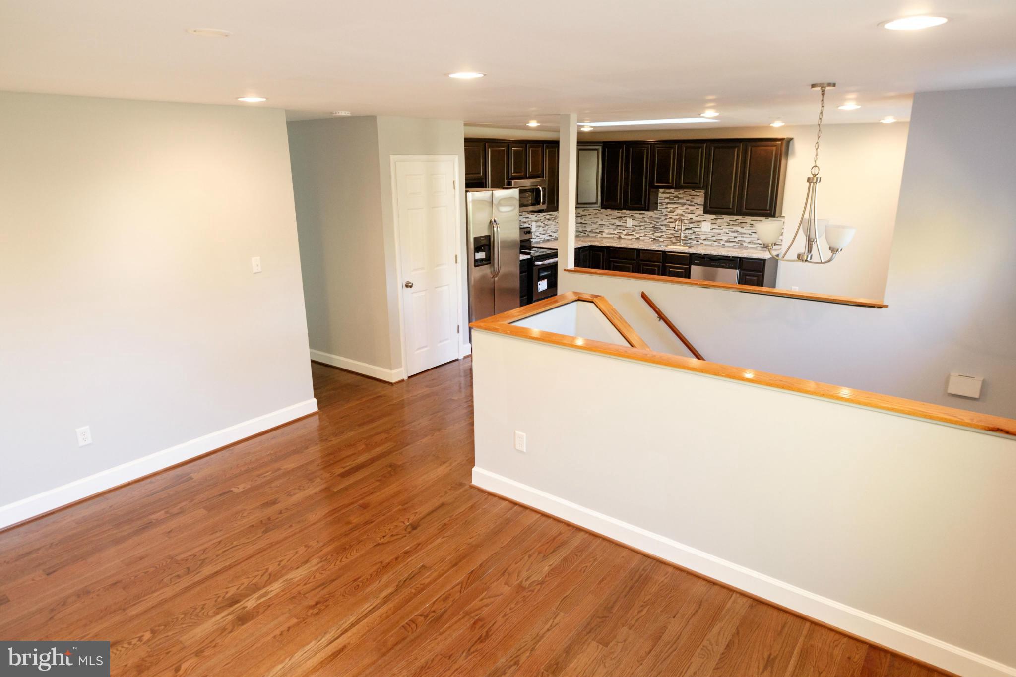 2805 Rona Road Baltimore, MD 21207 - Photo 9 of 27 Interior (General)