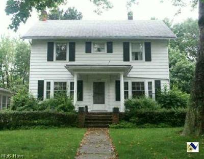 3131 Coleridge Road Cleveland, OH 44118 - Photo 1 of 1