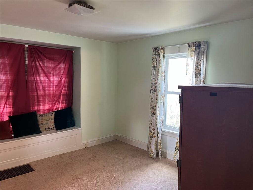 2411 Mill Bridge Road New Castle, PA 16101 - Photo 8 of 19 Dining Room