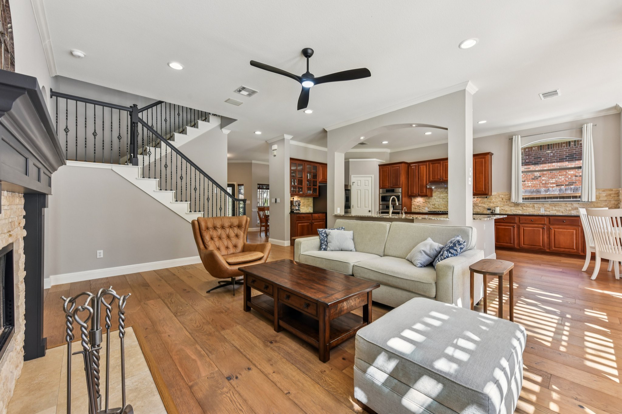 12913 Little Dipper Path Austin, TX 78732 - Photo 5 of 30 a living room with furniture and wooden floor