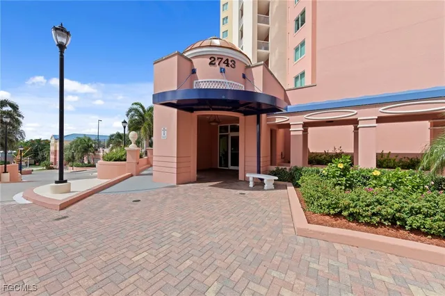 $425,000 | 2743 First Street, Unit 505, Fort Myers, FL 33916