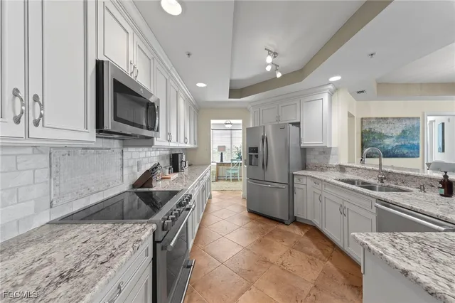 $425,000 | 2743 First Street, Unit 505, Fort Myers, FL 33916