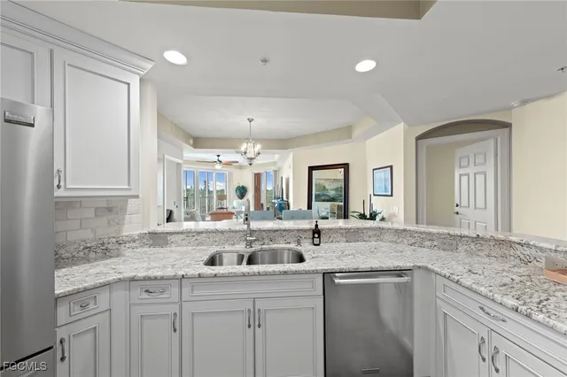 $425,000 | 2743 First Street, Unit 505, Fort Myers, FL 33916