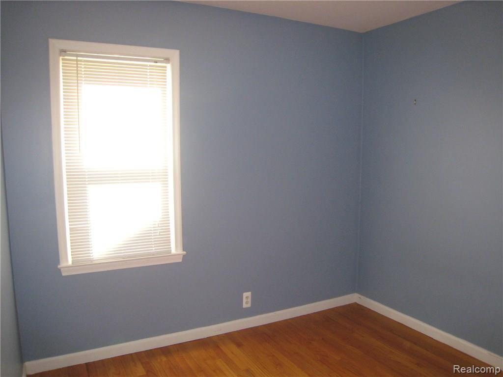 15909 Fox Redford, MI 48239 - Photo 13 of 26 IMG_6196.JPG