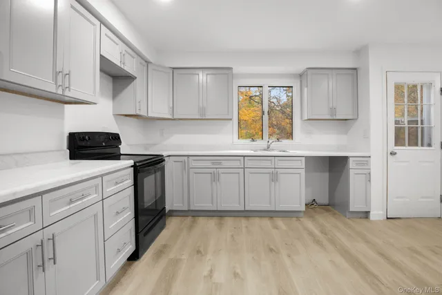 $719,000 | 2 Redding Lane, Mahopac, NY 10541