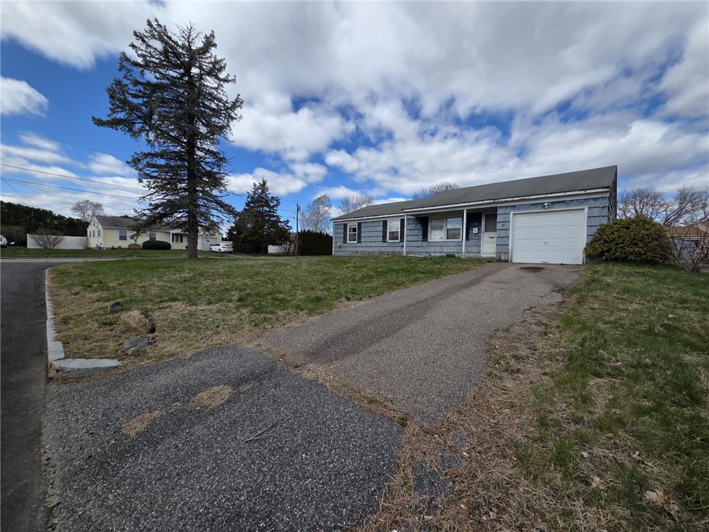 10 Wagon Wheel Lane Woonsocket, RI 02895 - Photo 2 of 20