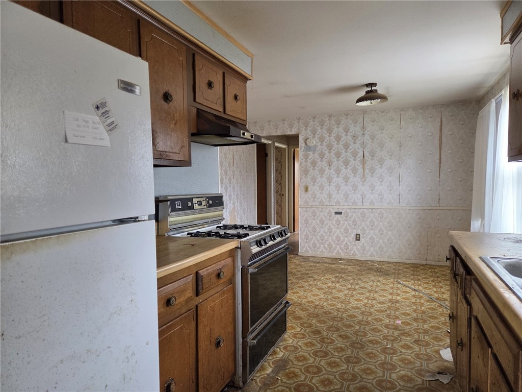 10 Wagon Wheel Lane Woonsocket, RI 02895 - Photo 8 of 20