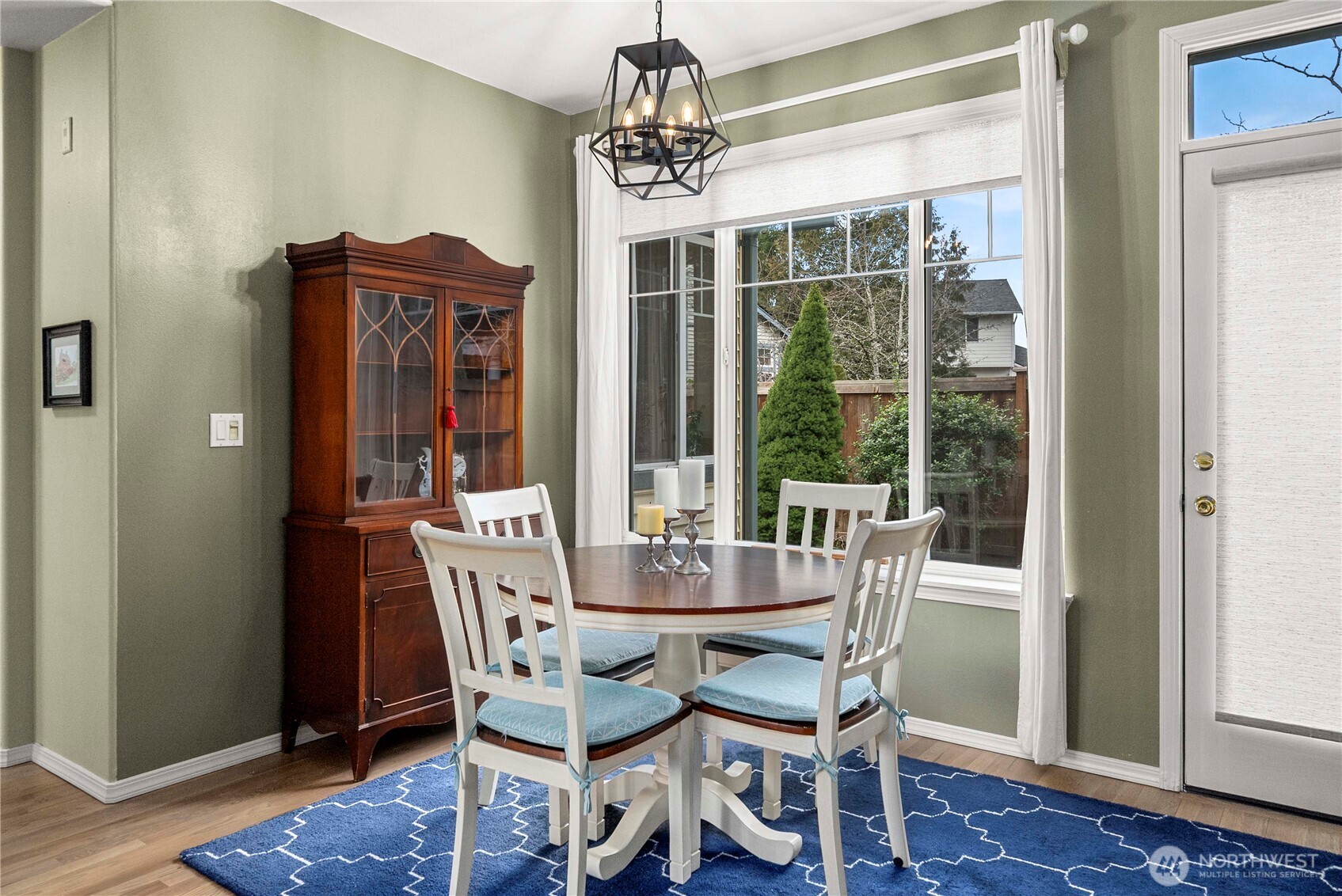 672 Chelan Place Northeast, Unit 672 Renton, WA 98059 - Photo 15 of 37