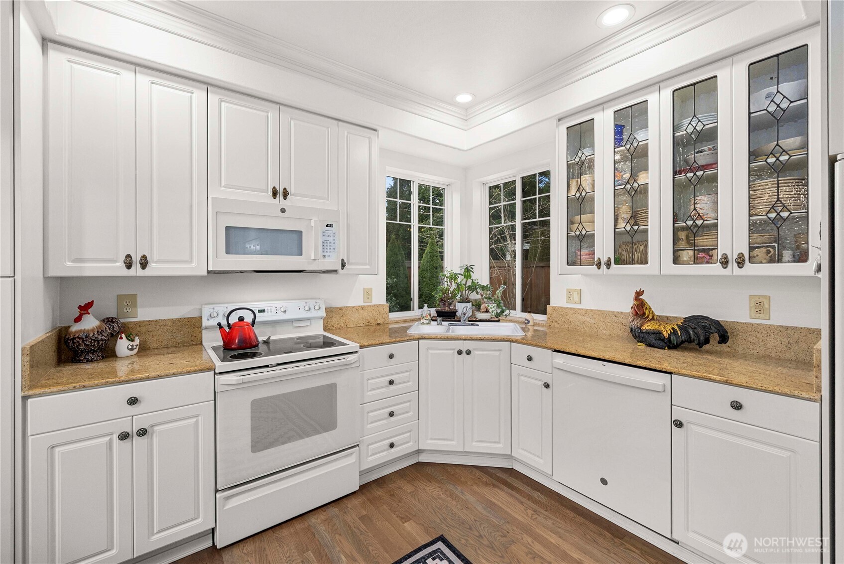 672 Chelan Place Northeast, Unit 672 Renton, WA 98059 - Photo 4 of 37