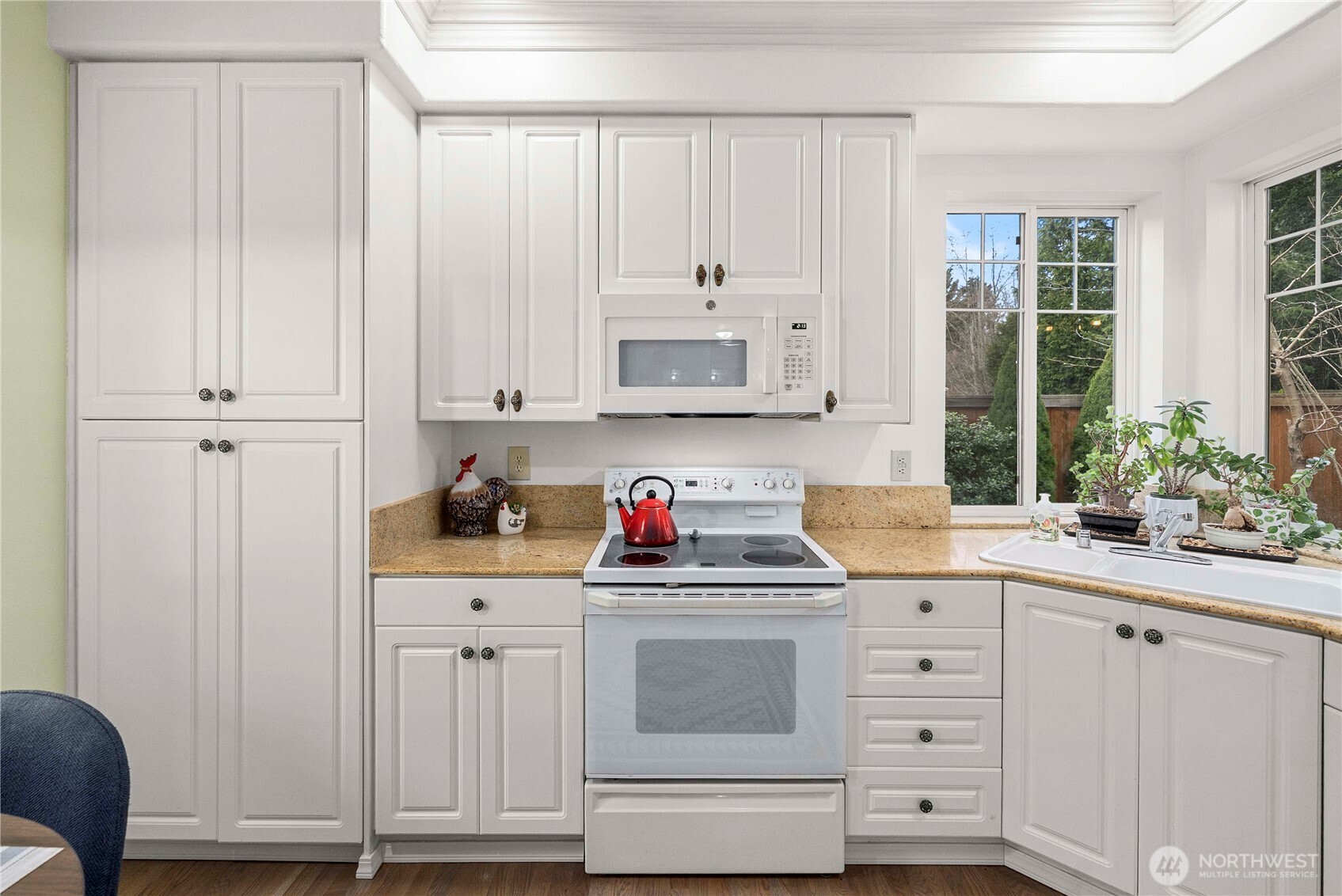 672 Chelan Place Northeast, Unit 672 Renton, WA 98059 - Photo 5 of 37