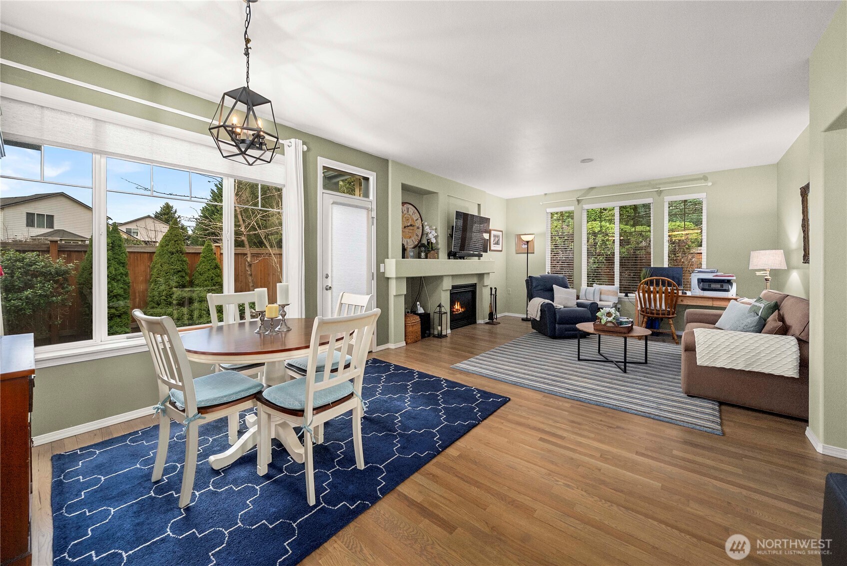 672 Chelan Place Northeast, Unit 672 Renton, WA 98059 - Photo 8 of 37