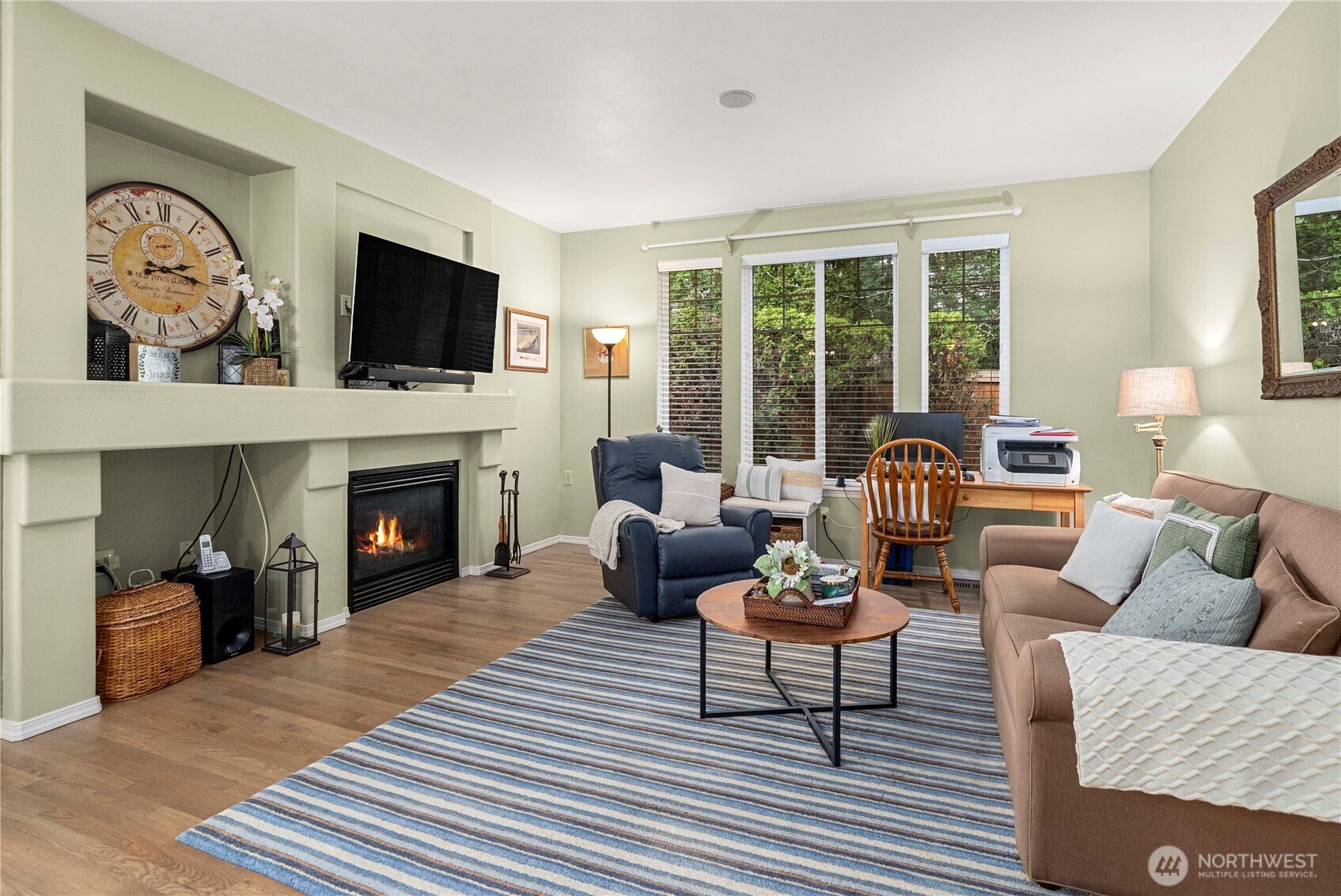 672 Chelan Place Northeast, Unit 672 Renton, WA 98059 - Photo 10 of 37