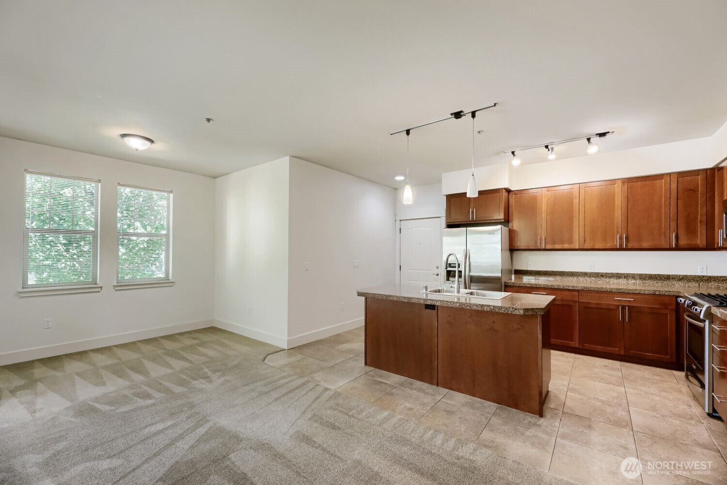 8535 Avondale Road Northeast, Unit A204 Redmond, WA 98052 - Photo 14 of 34