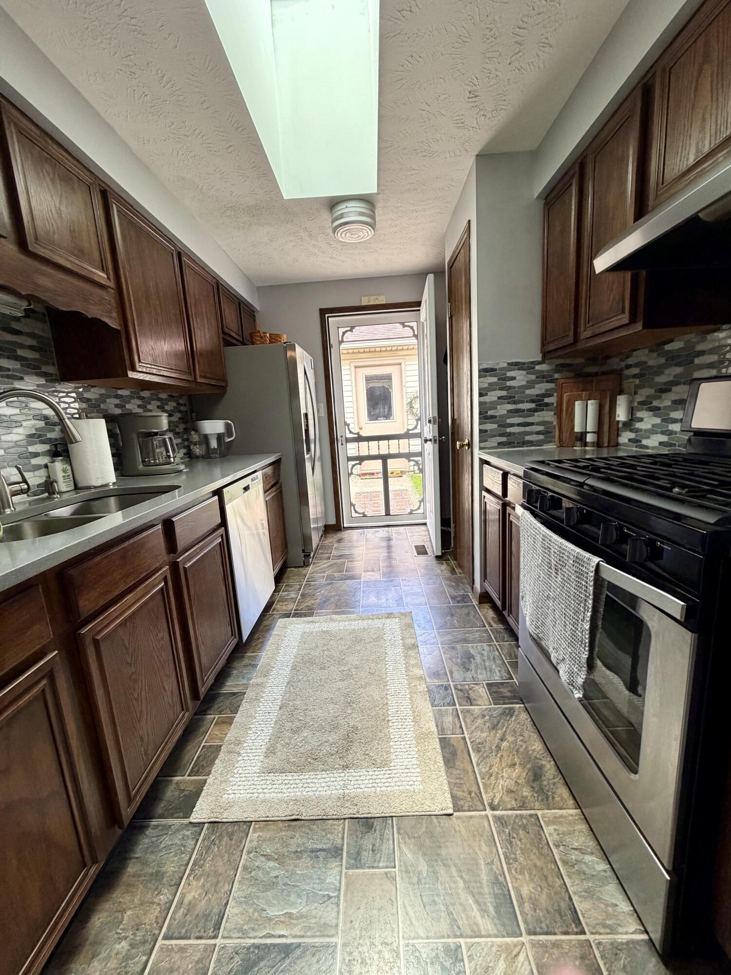 4250 Midfield Street Springfield, OH 45503 - Photo 11 of 25