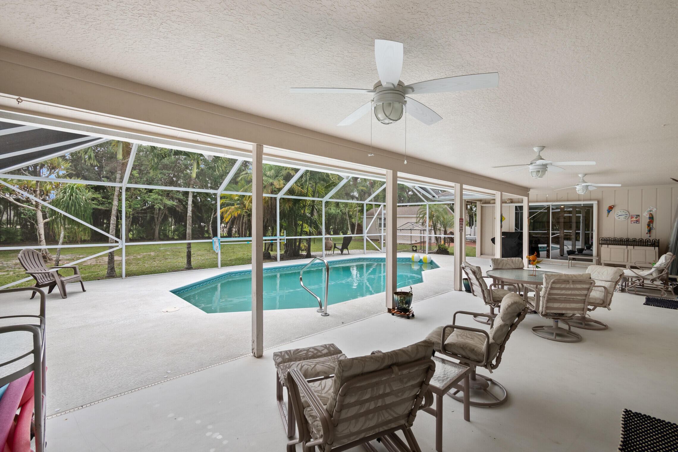 9232 154th Road North Jupiter, FL 33478 - Photo 23 of 40 Covered Patio