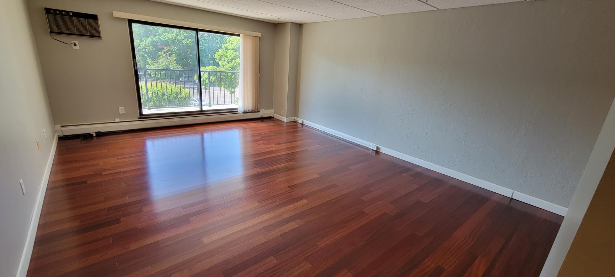 10411 Cedar Lake Road, Unit 303 Minnetonka, MN 55305 - Photo 9 of 18 Gallery Image 9