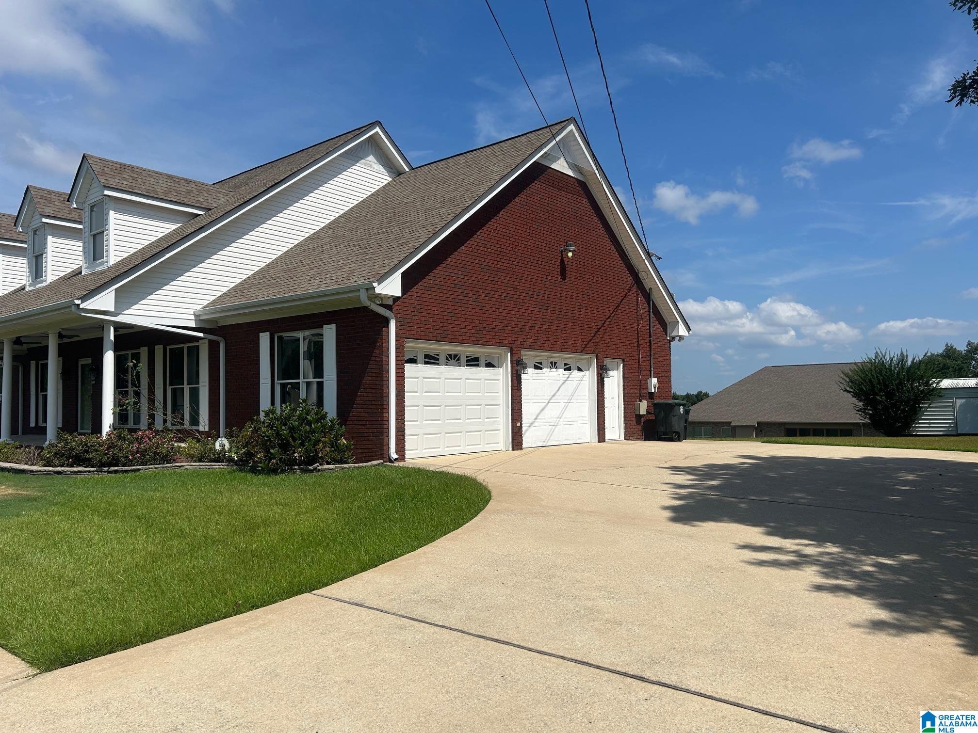 2001 Crimson Place Bessemer, AL 35022 - Photo 3 of 38