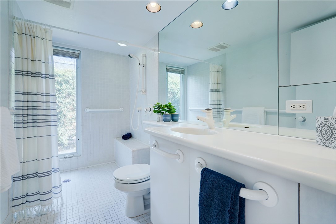 54 Nunda Boulevard Rochester, NY 14610 - Photo 18 of 40 1st floor full bath