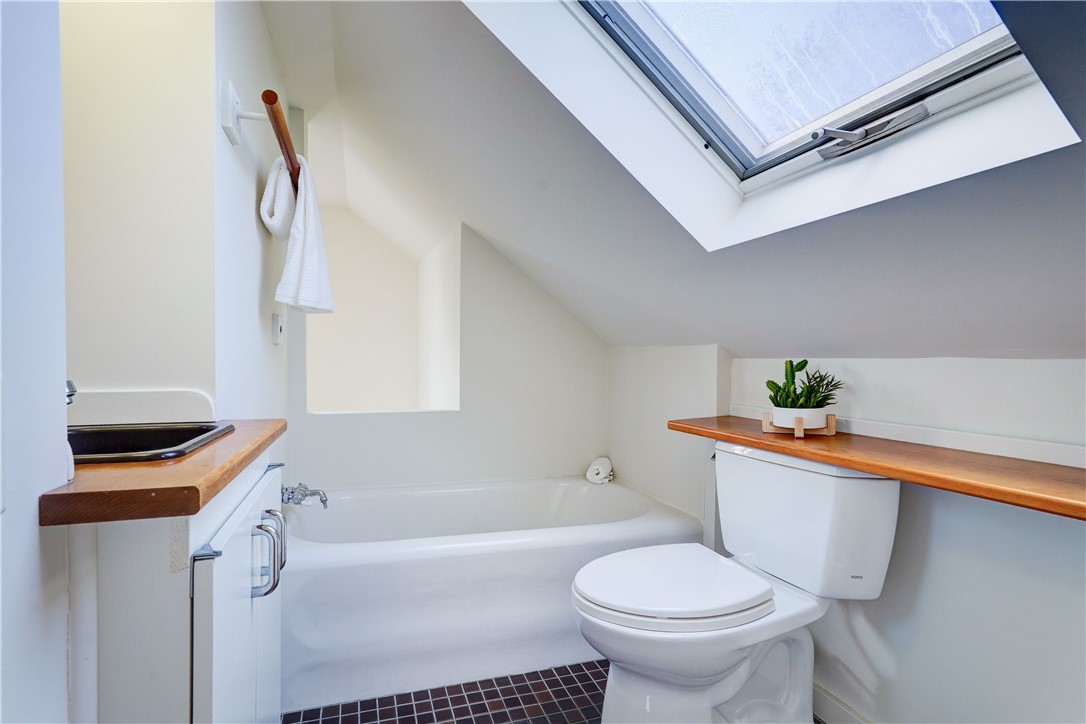 54 Nunda Boulevard Rochester, NY 14610 - Photo 31 of 40 3rd floor bath.