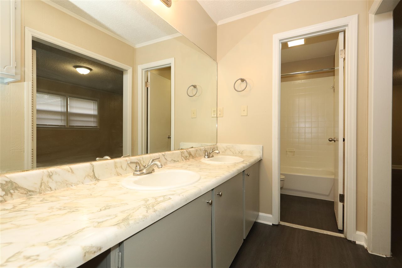 840 Berclair Road Memphis, TN 38122 - Photo 13 of 14