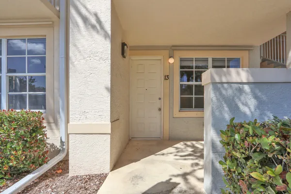 $2,695 | 4903 Chancellor Drive, Unit 13, Jupiter, FL 33458