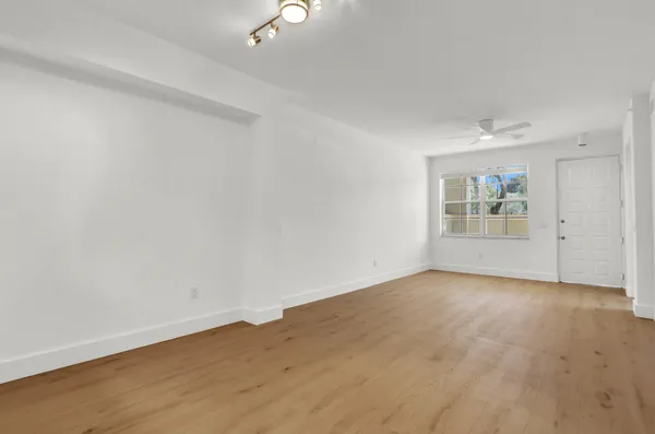 $2,695 | 4903 Chancellor Drive, Unit 13, Jupiter, FL 33458