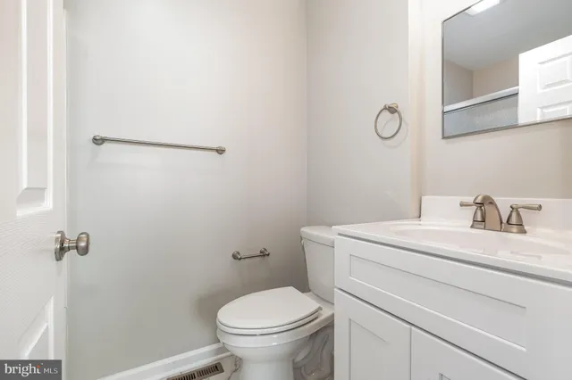 $225,000 | 816 Charlotte Way, Enola, PA 17025