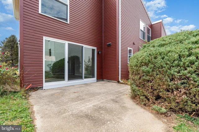 $225,000 | 816 Charlotte Way, Enola, PA 17025