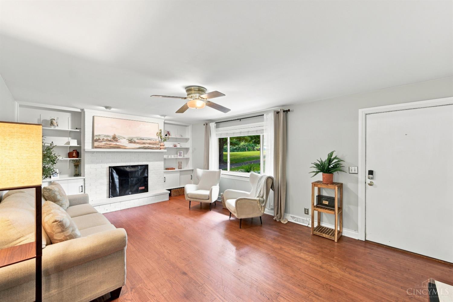 9930 Prechtel Road Cincinnati, OH 45252 - Photo 4 of 59