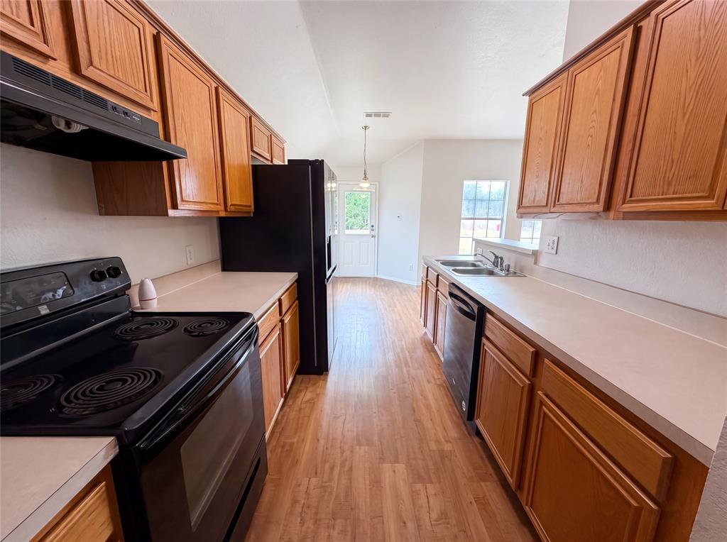 5432 Nuthatch Street Dallas, TX 75236 - Photo 9 of 16