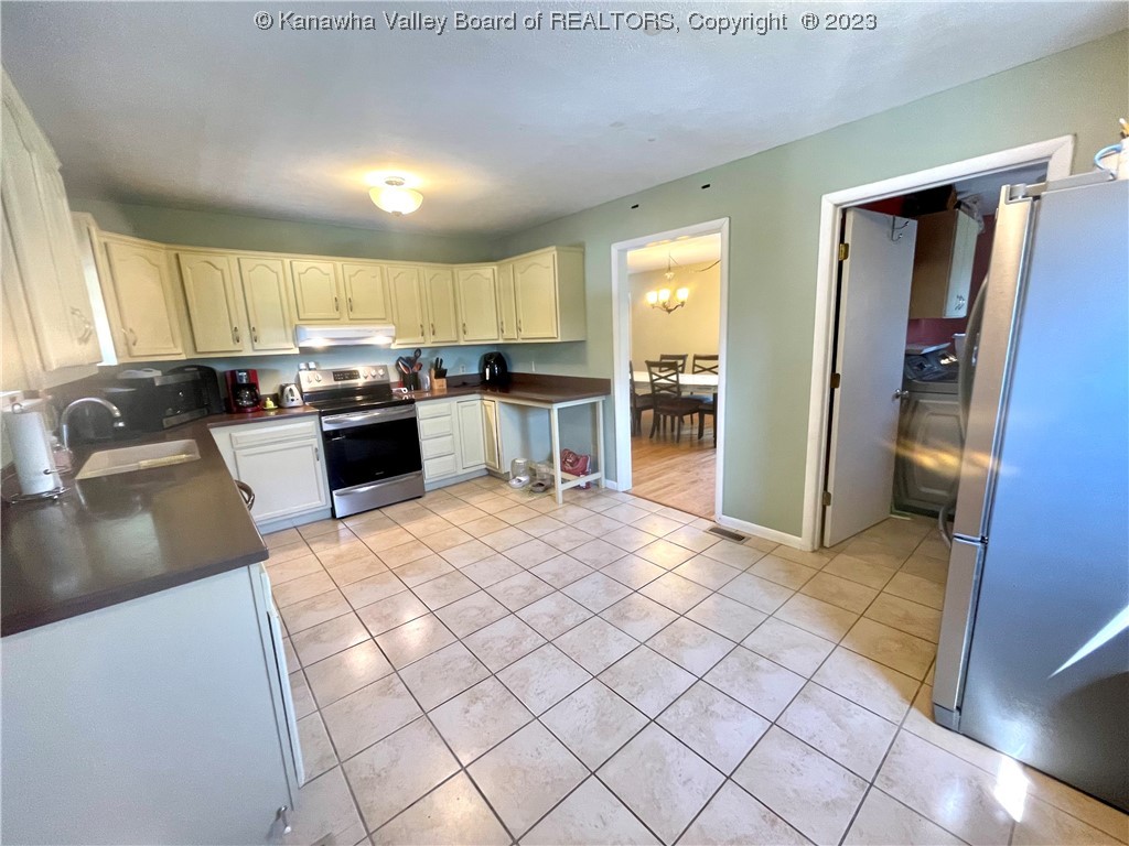 94 Dasher Lane Ripley, WV 25271 - Photo 2 of 46 Gallery Image 2