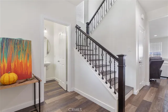 $1,100,000 | 29046 Sterling Lane, Valencia, CA 91354