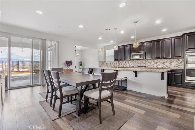$1,100,000 | 29046 Sterling Lane, Valencia, CA 91354