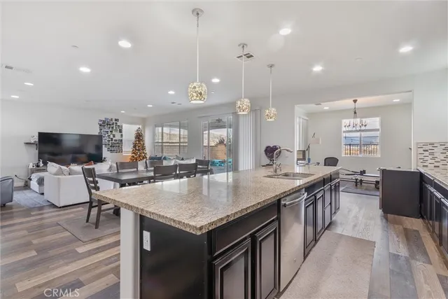 $1,100,000 | 29046 Sterling Lane, Valencia, CA 91354