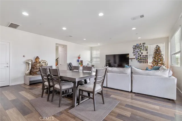 $1,100,000 | 29046 Sterling Lane, Valencia, CA 91354