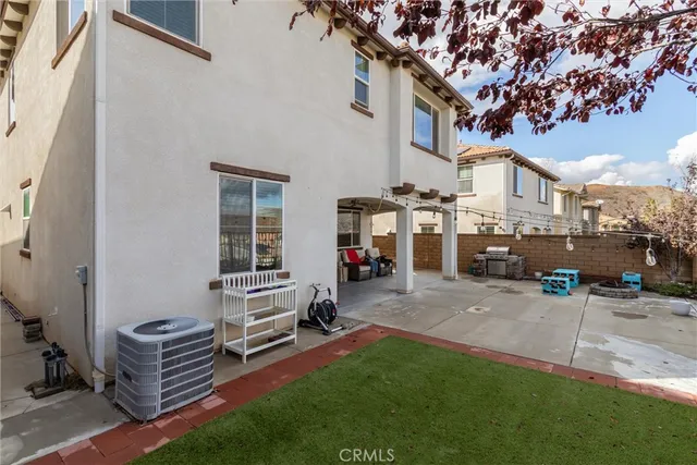 $1,100,000 | 29046 Sterling Lane, Valencia, CA 91354