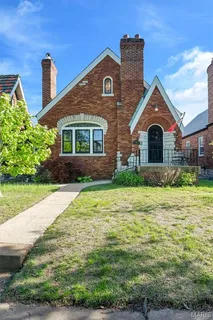 $340,000 | 6416 Pernod Avenue, St. Louis, MO 63139