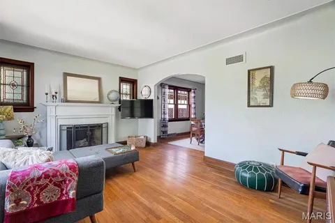 $340,000 | 6416 Pernod Avenue, St. Louis, MO 63139