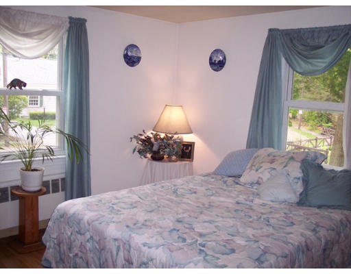 33 Lakeshore Road Natick, MA 01760 - Photo 14 of 15