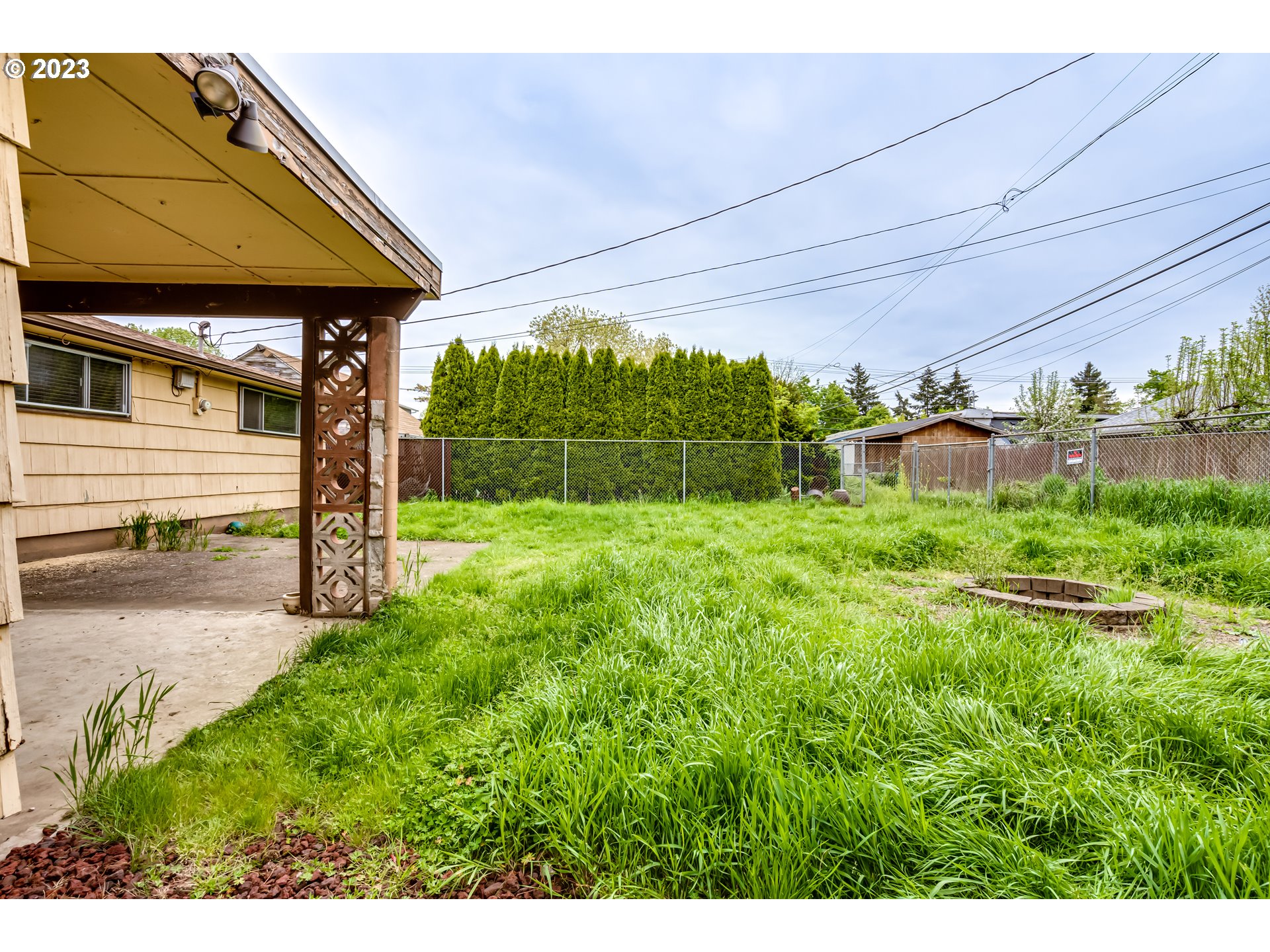 1163 D Street Springfield, OR 97477 - Photo 31 of 37 a view of a backyard