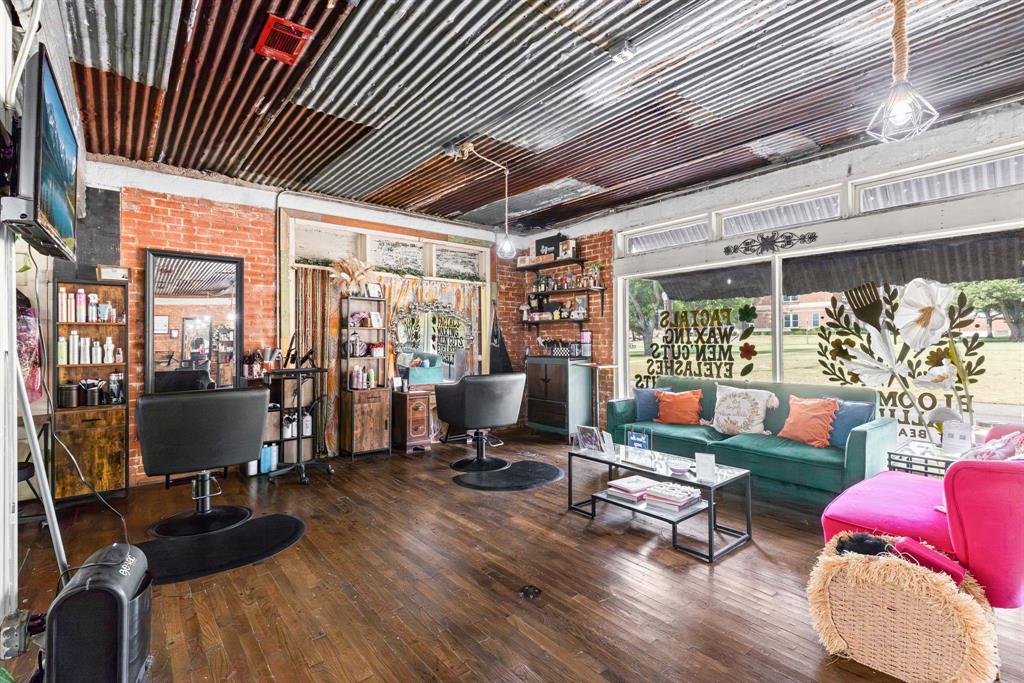 2006 Monroe Street Commerce, TX 75428 - Photo 9 of 40 Gallery Image 9
